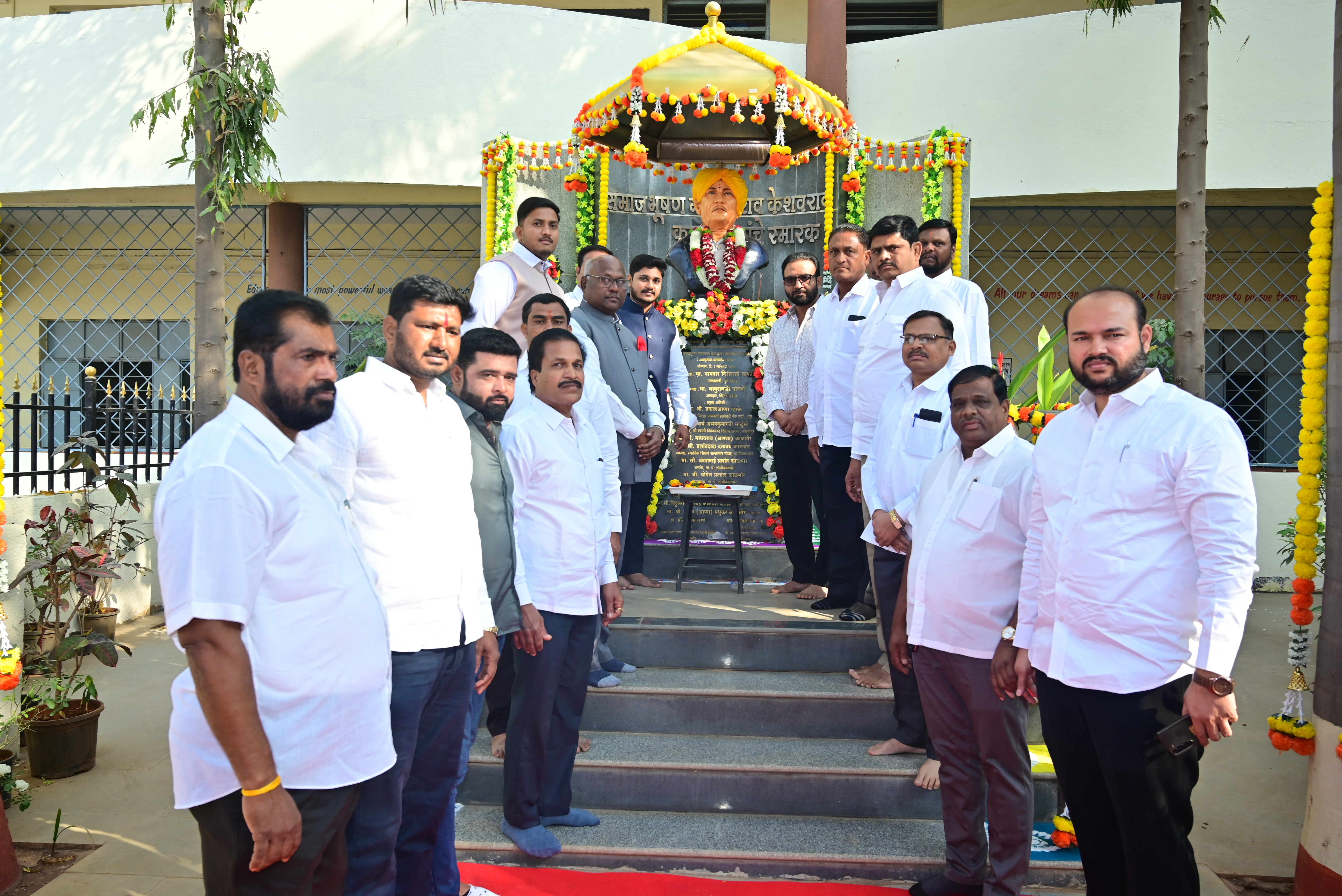 Women Jeans slide img